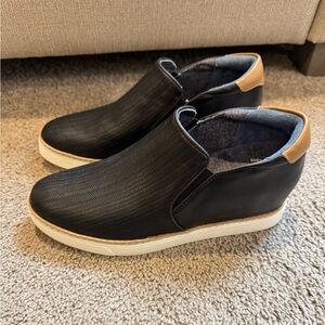 Dr. Scholl’s Wedge Sneaker (10 wide)